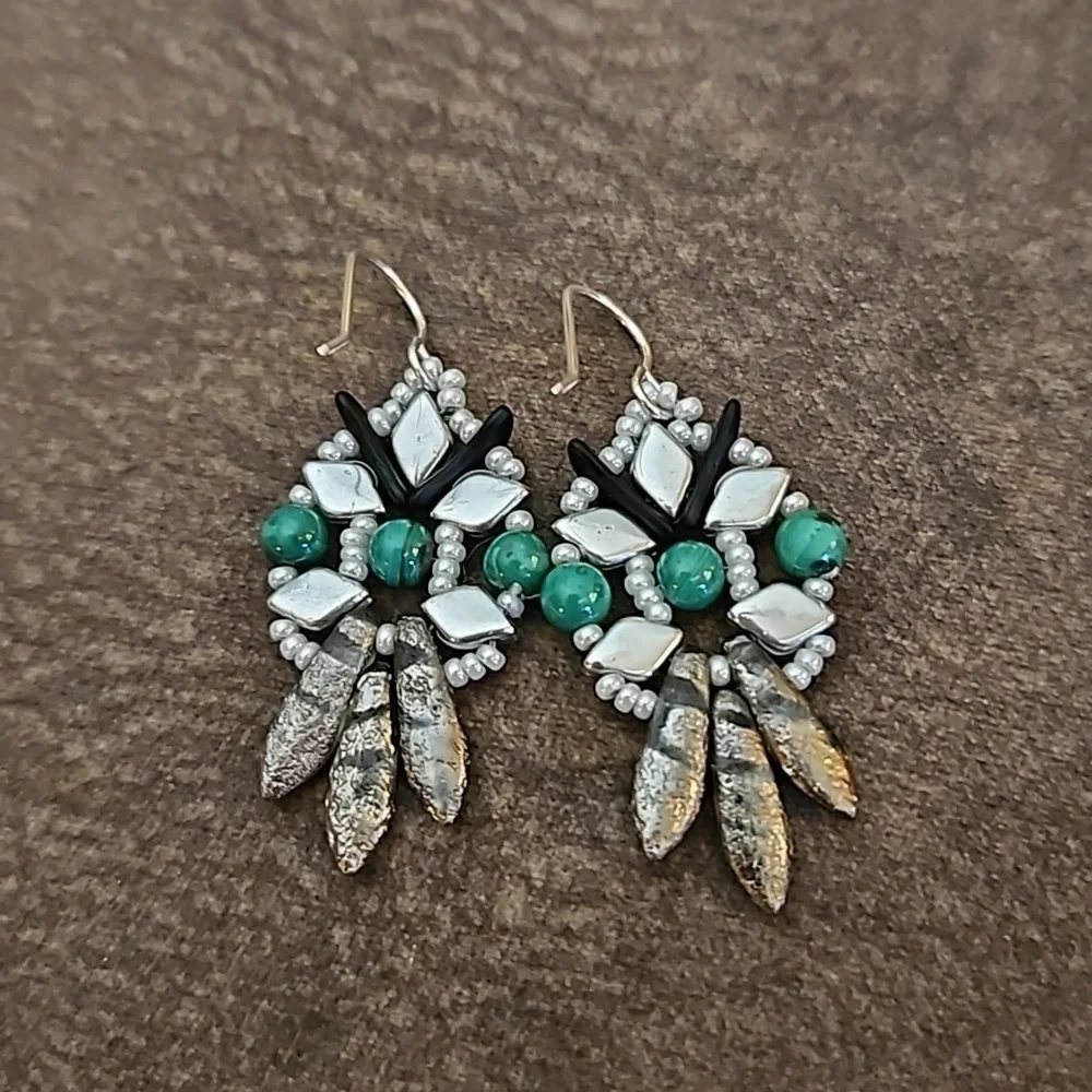 HANDMADE Czech Glass Malachite Dagger Bead Woven Dangle Hook Earrings - Picture 3 of 4